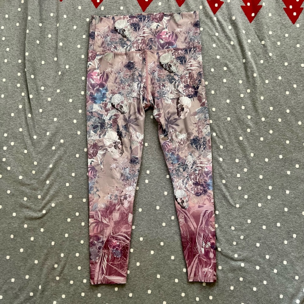 Purple Skull/Floral Leggings